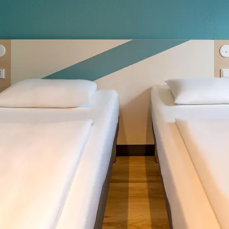 Otel Ibis Budget Hbf 2*